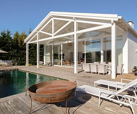 Stunning Villa with Sintra Views in Galamares