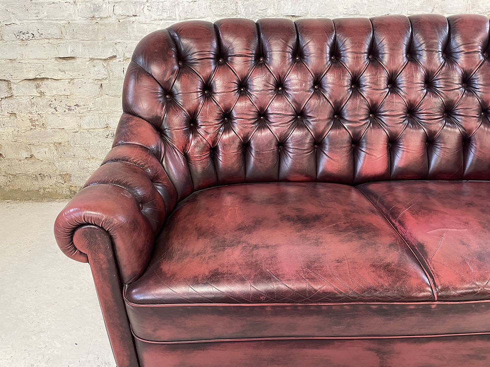 Miniaturbild: Vintage Chesterfield Couch in Rot aus Leder