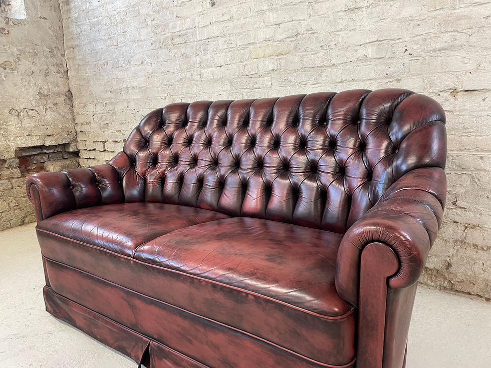 Miniaturbild: Vintage Chesterfield Couch in Rot aus Leder