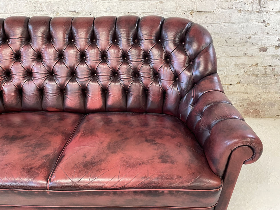 Miniaturbild: Vintage Chesterfield Couch in Rot aus Leder