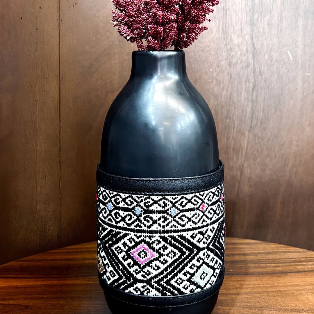 Vase Sombra Sagrada