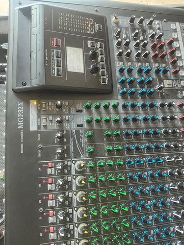 Yamaha MGP32X with Travel Case Pristine, Blemish free | SecondLife