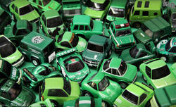 GREEN