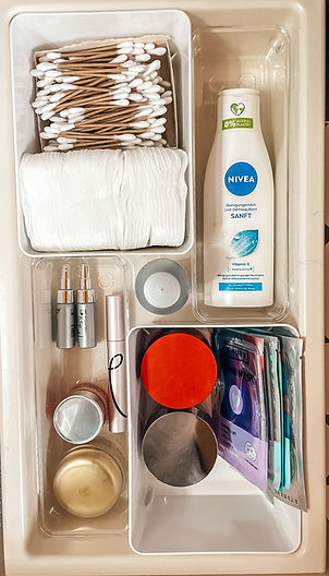 Badzimmer Schublade aufgeräumt