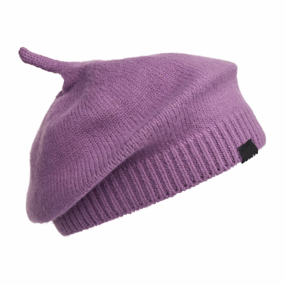Molo Kaylee Hat in Purple Ray – soft knitted lilac beanie with a playful top peak