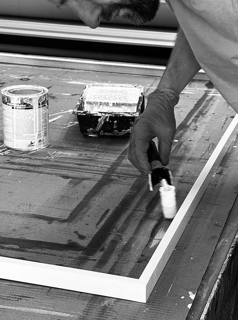 Atelier of a picture framer for HRÈ artwork pieces