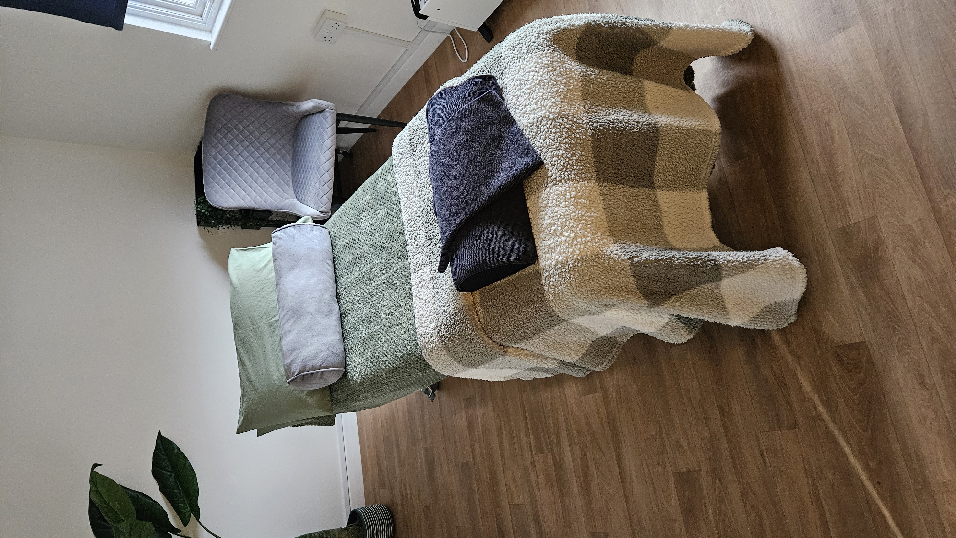 Calm healing space with soft light