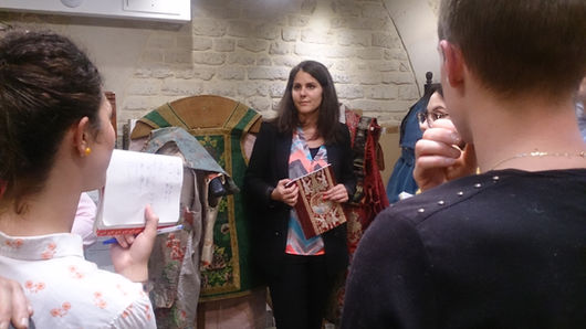 Soie, or, argent et lin : une histoire de textiles anciens avec Maître Aurélie Vassaux