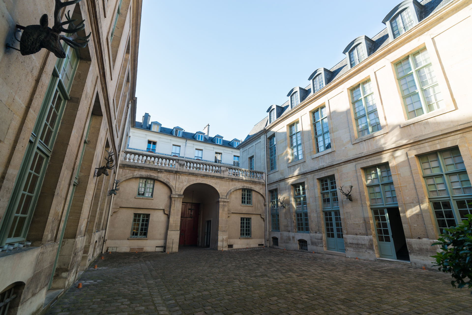 Cour intérieure du club