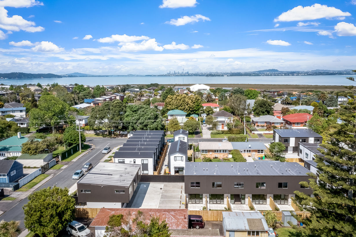 13_2 Stokes Avenue (Web).jpg