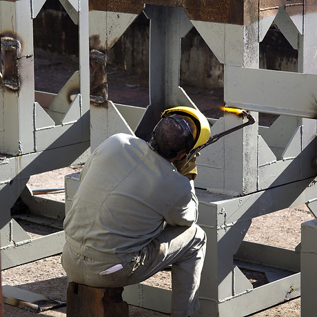 welder-1075661_1920.jpg