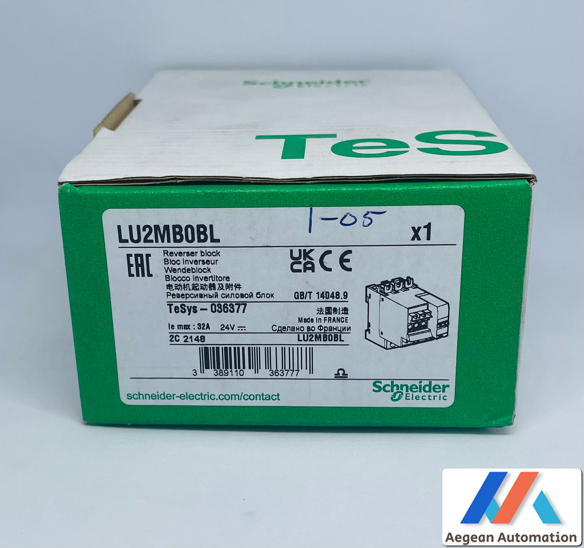 Schneider Electric LU2MB0BL front view with original packaging