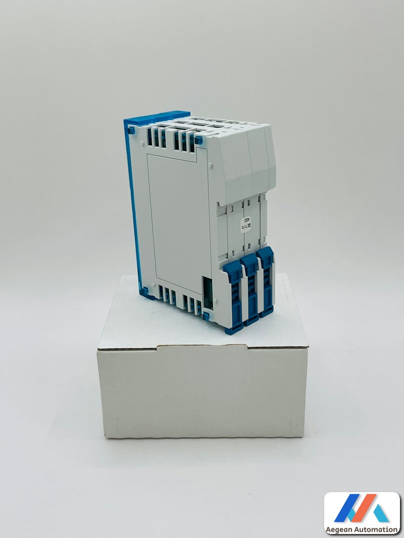 Thumbnail: Sigmatek CP112-1 S-DIAS CPU Module 20-004-112-1 terminal connections visible on box