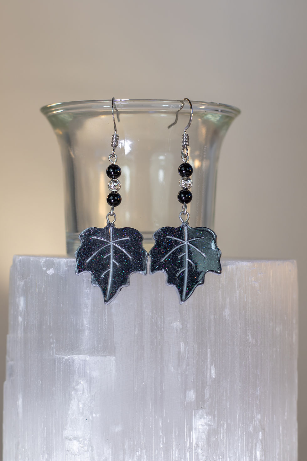 Thumbnail: Handmade Black Leaf Earrings with Onyx and Silver Filigree Beads