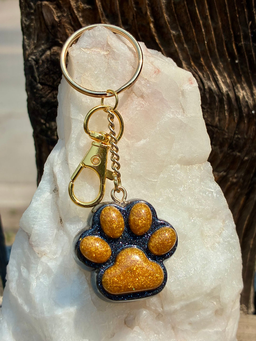 Thumbnail: Handmade Black and Gold Paw Print Resin Keychain | Dog Lover Keychain 