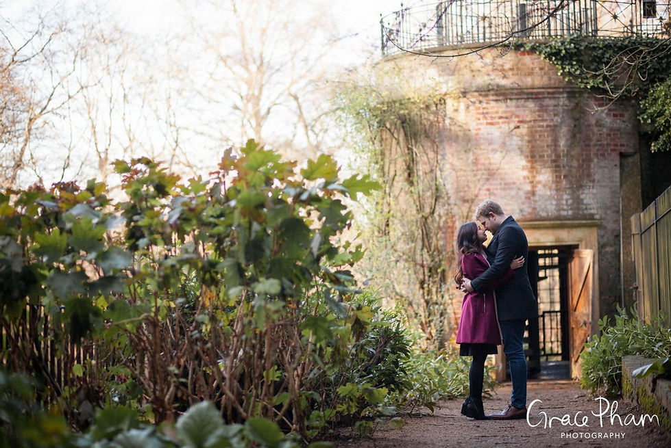 Hampstead Pergola & Hill Gardens Winter Engagement Shoot captured by Grace Pham London Wedding Photographer 06