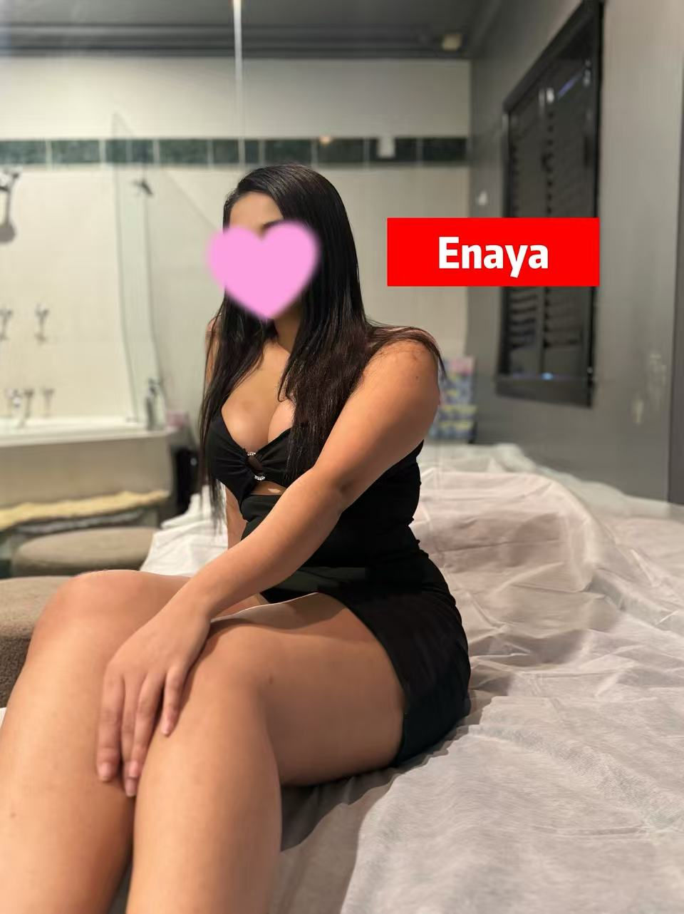 Enaya_02