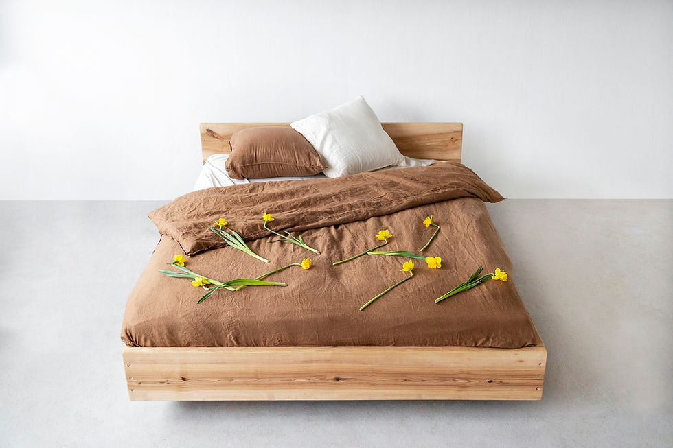 Lussan-Bett aus rustikalem Eschenholz – VanFraai, Minimalistisch Bett, Wood Bed,  180x200cm Bett, 160x200 cm Bett, 200x200cm