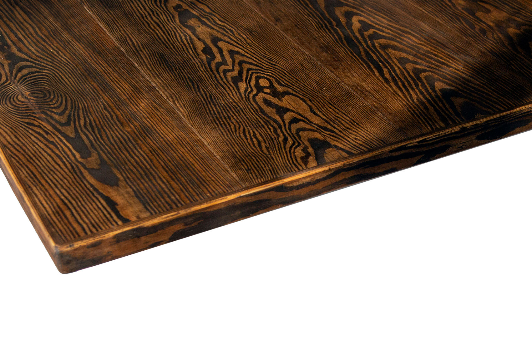 Tischplatte aus Bauholz mit schmalem Rahmen und durchgehenden Vollholzbohlen. Reduziertes Design im modernen Landhausstil. Ob