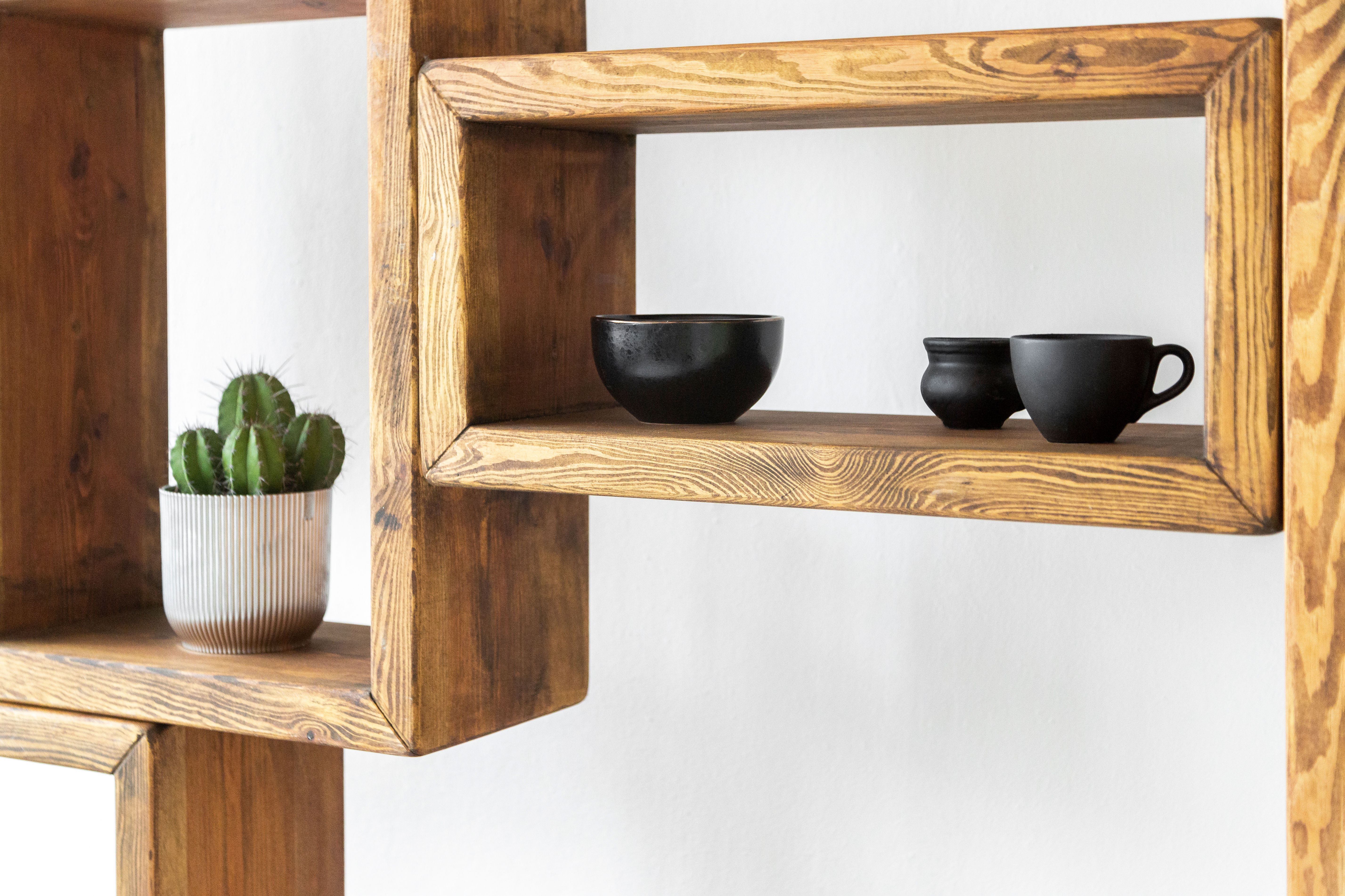 modernes Regal für Wohnzimmer & Büro, Regal Würfelwand, Wandregal Köln, Wandregal Hamburg