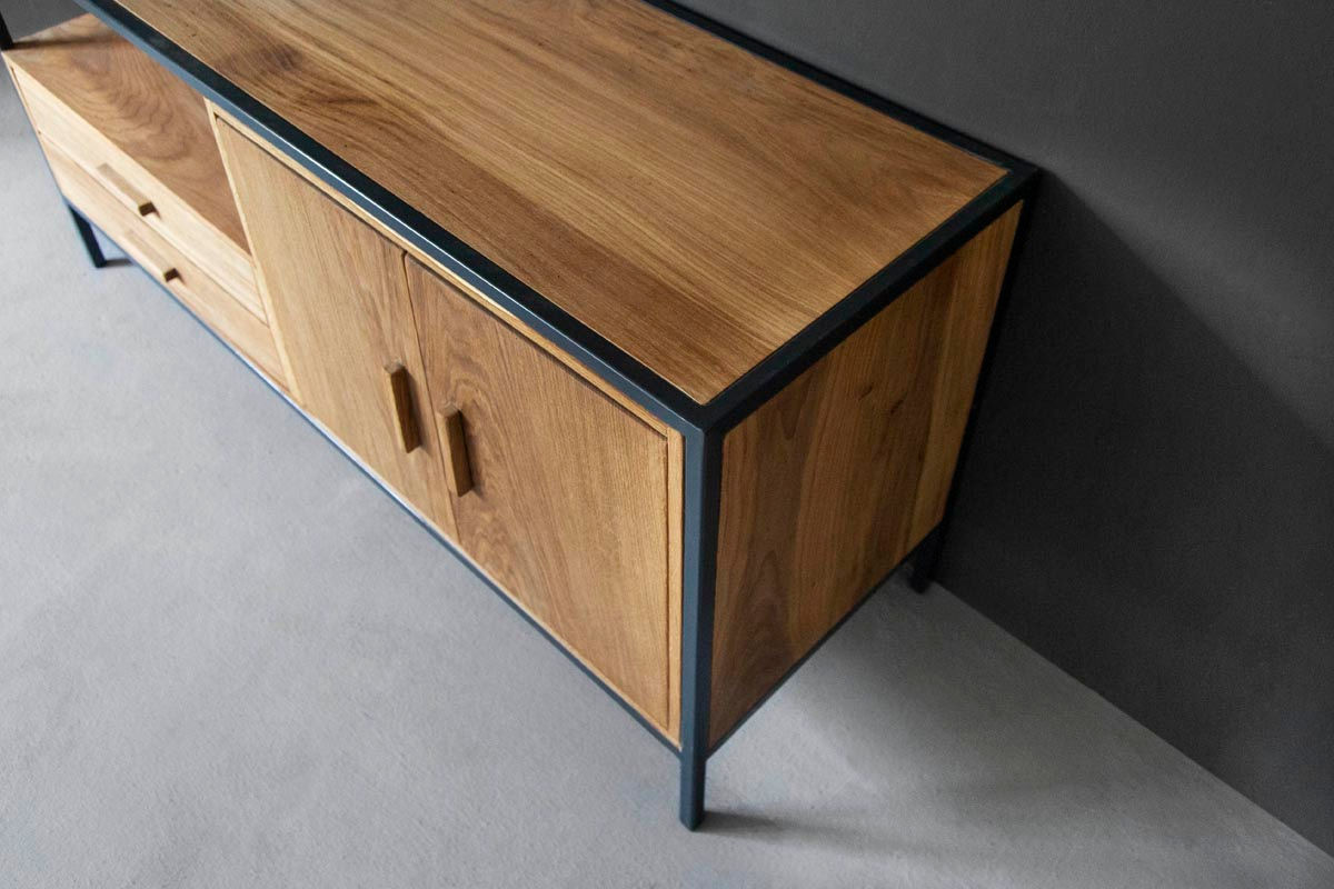 Kommode Eiche rustikal mit Metallgestell, Sideboard Eiche schwarz modern, Kommode mit Stahlrahmen tiefschwarz, Sideboard 160