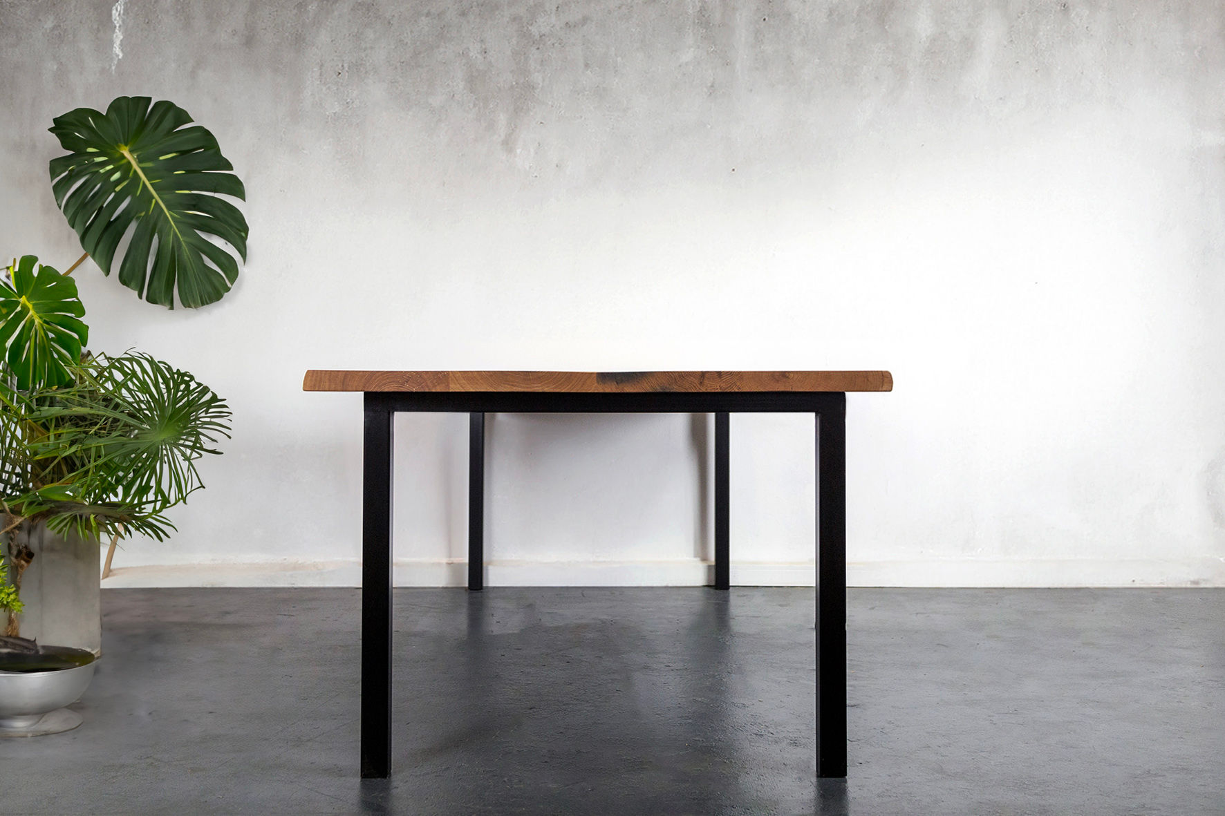 Tisch Meila-Loren Eiche rustikal - mit kräftigen Beinen - VanFraai Bauholz Tisch, Esstisch, Tafel Vollholz