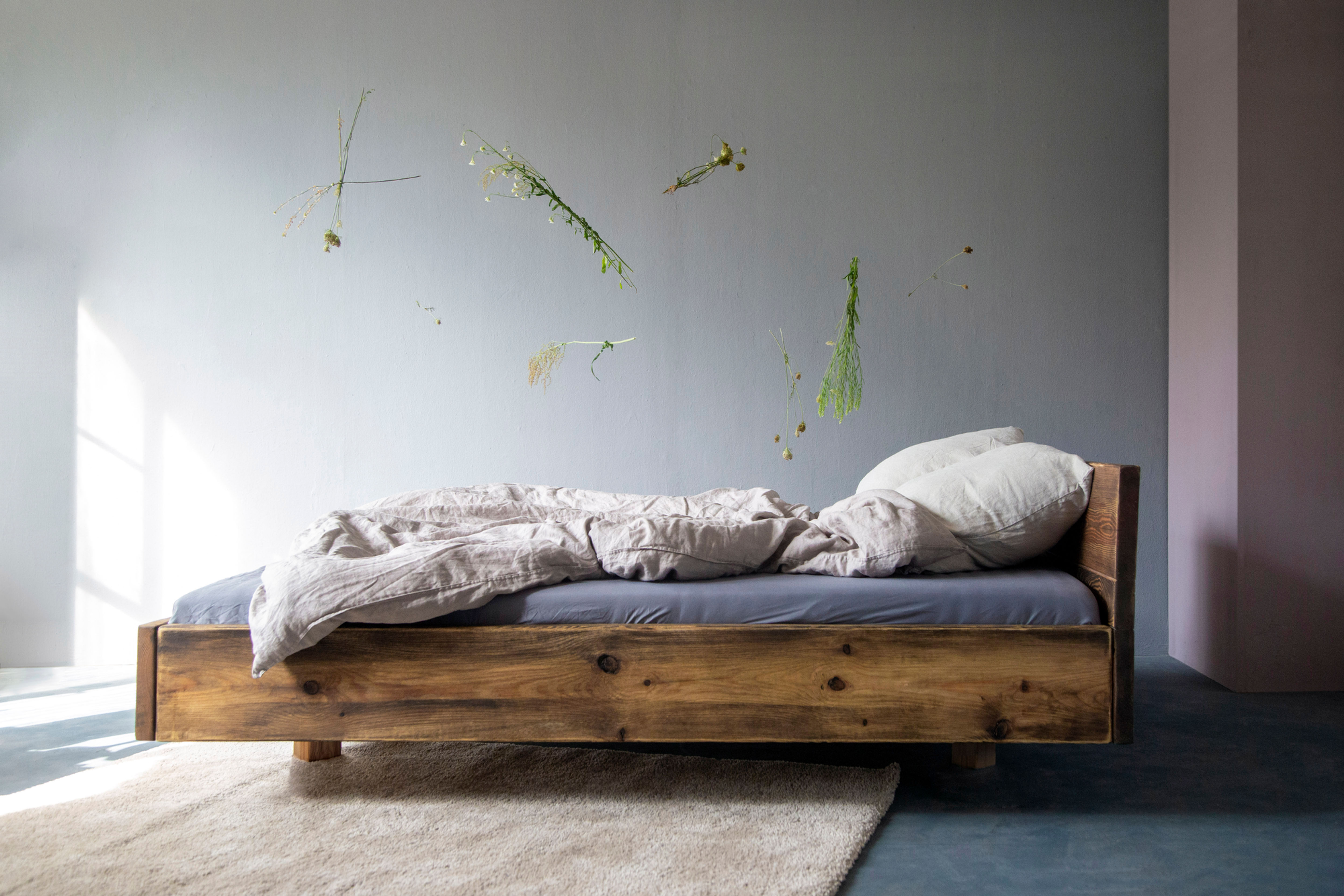 Bett Lussan Bauholz, Meist verkauftes Bett, Bauholz, Eiche, Eschenholz, Schwebendes Bett, Kopflehne Bett, VanFraai Bett,