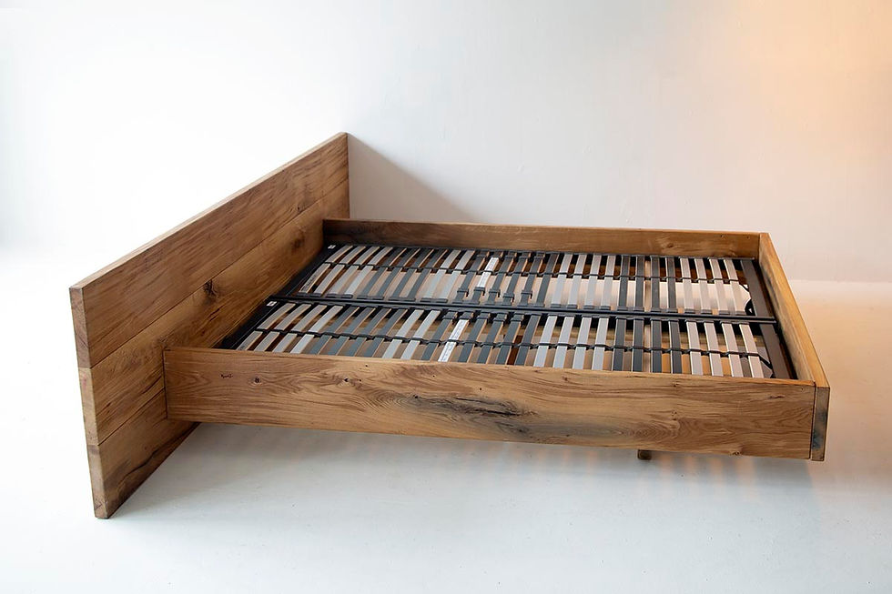 Bett 180x200 Holz modern, hochwertiges Bett Eiche, Massivholzbett nach Maß, rustikales Doppelbett Holz, schwebendes Bett