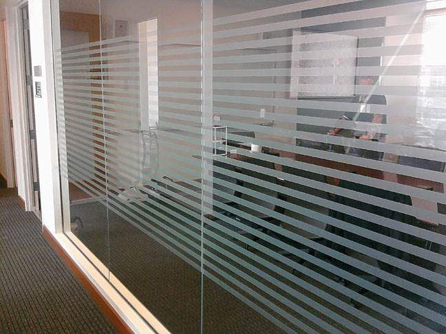 Miniatura: Vinyl Esmerilado Rayas para Ventanas.