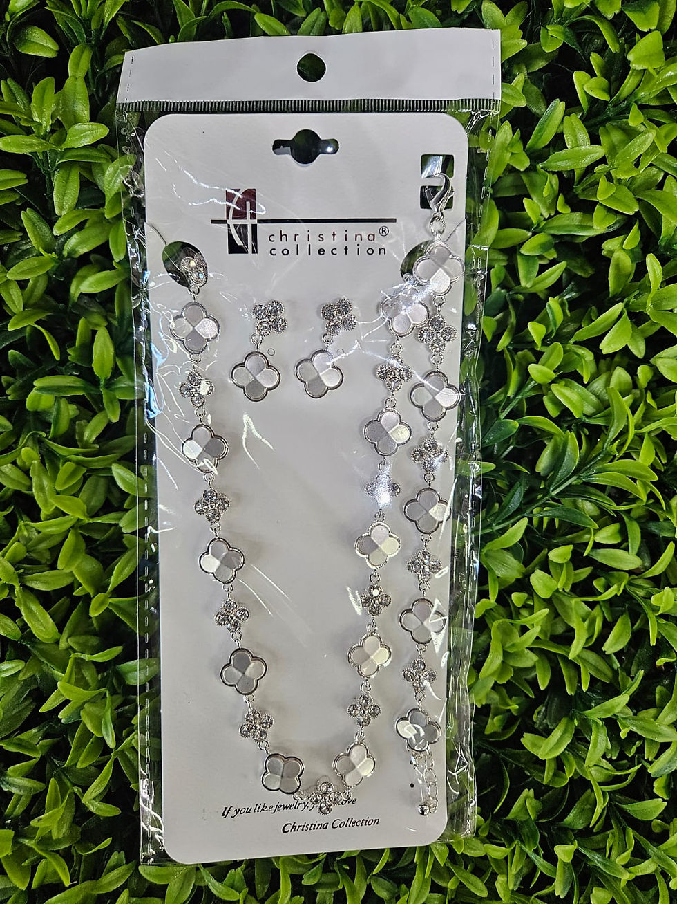 Thumbnail: Clover Shaped Necklace, Earrings, and Bracelet Set