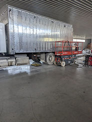 aluminum penning at auction ring