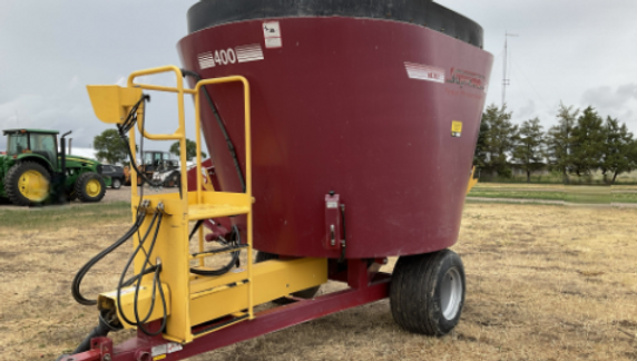 Supreme 400 Vert Feed Mixer