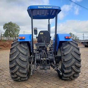 2015 New Holland 7630 4x4 Tractor (4).jpg