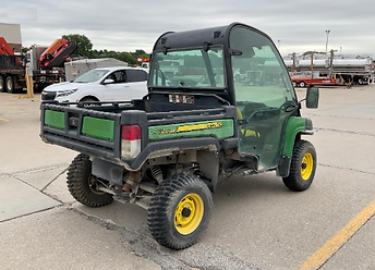 2015 John Deere 825i Gator 4x4 2.png