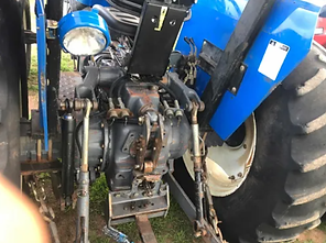 2005 New Holland 6610 4X4 Tractor 4.png