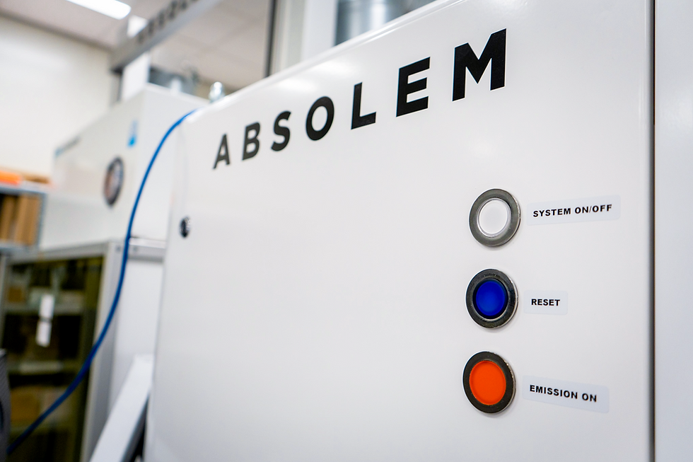 Lasermachine van Belgisch ingenieursbedrijf Absolem met knoppen.