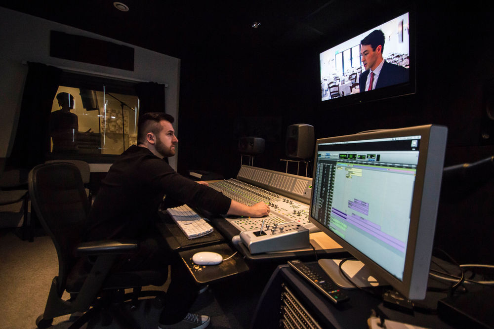 Working With Sound Designers How To Get The Best Audio For Your Film