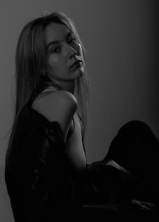 Actor-headshot-portrait-Hertfordshire_studio-Bishops-Stortford