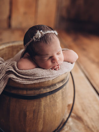 Newborn Shooting Aschaffenburg--11.jpg