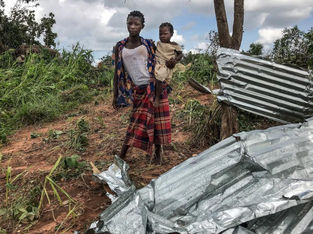 Moçambique pede apoio aéreo para acessar áreas isoladas após ciclone