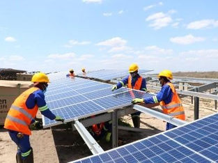 Construção da Central Solar de Metoro