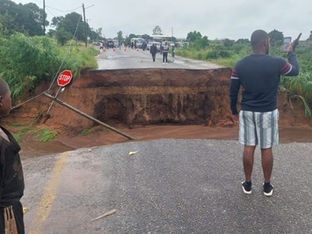 Nampula: Ciclone Jude corta N1 e bloqueia circulação rodoviária