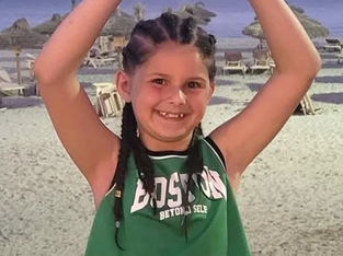 Menina de 9 anos em coma após atropelamento em Greater Manchester
