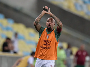 Felipe Melo comemora demissão de Mano Menezes no Fluminense