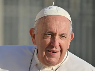 Vaticano Atualiza Saúde do Papa Francisco: Leve Melhora