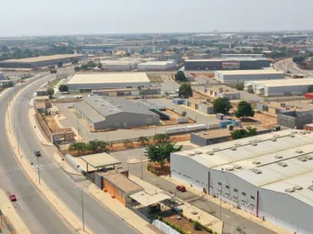 Diplomatas britânicos exploram novas oportunidades de investimento em Angola