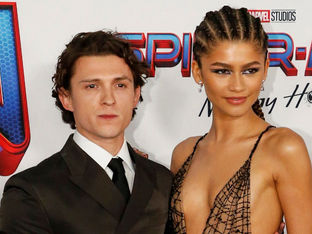 Pai de Tom Holland confirma noivado com Zendaya