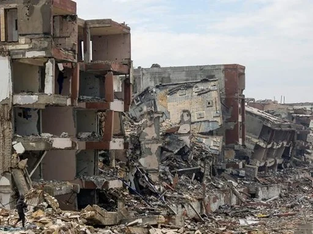 Cúpula Árabe aprova plano para Gaza e retorno da Autoridade Palestina
