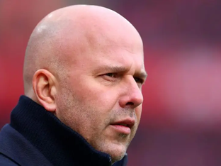 Arne Slot vê Nottingham Forest como candidato