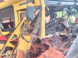 Acidente em ravina no Uíge provoca oito mortos e 26 feridos
